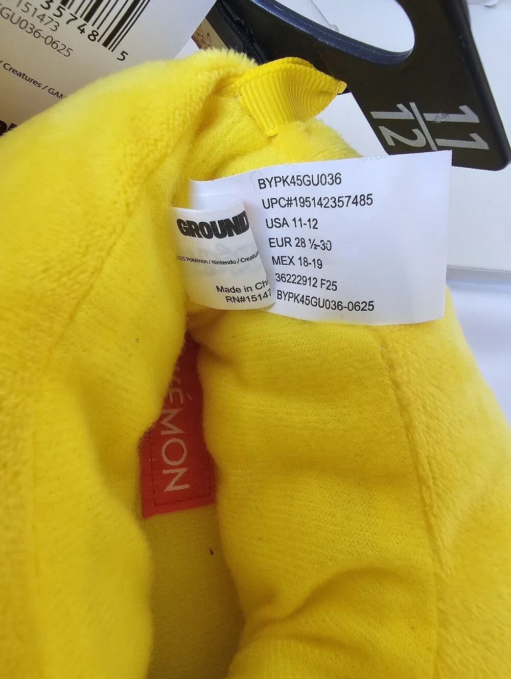 Pokémon Ground Up Pikachu 3D Plush Slippers Size 11-12 NWT